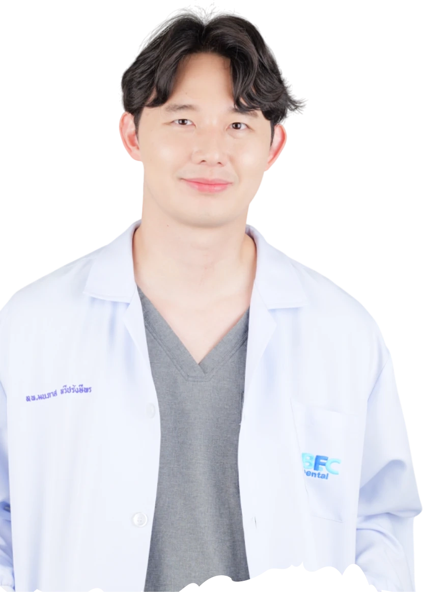 ทันตแพทย์ รากฟันเทียม All on 4